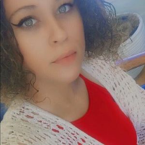 Meet your Posher, Alana